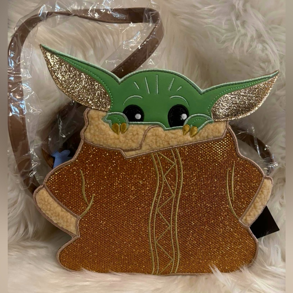 Star Wars: The Mandalorian The Child Species Unknown Crossbody